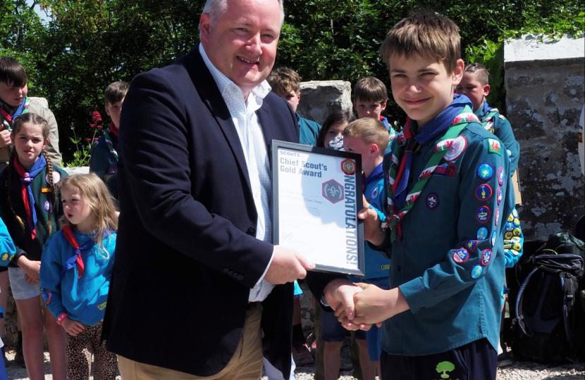 MS presents Scouts with Awards at Gwrych Castle