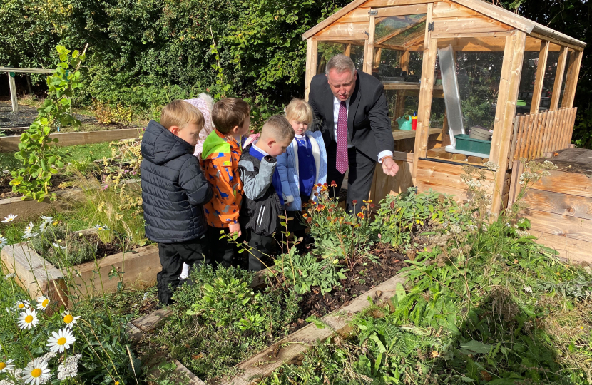 Praise for green-fingered pupils