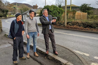 Flashing speed signs to be installed in Denbighshire village