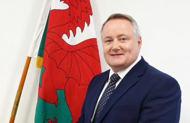 Trais ysgol "pryderus iawn" ar gynnydd