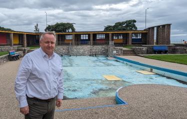 Council slammed for failing to get paddling pools up and running this year